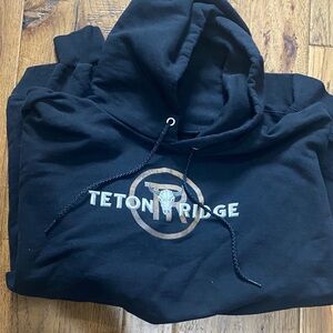 Hanes Teton Ridge Black Ultimate Cotton Pullover